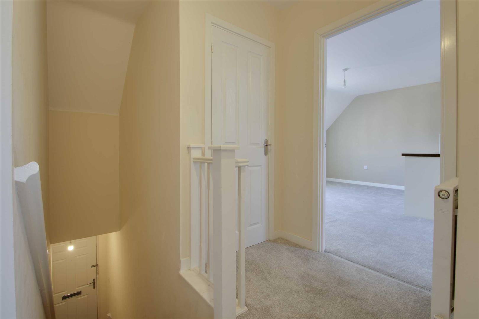Temple Crescent, Oxley Park, Milton Keynes